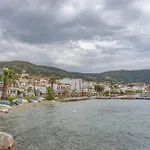 υπέροχη στο μαρμάρι με φανταστική θέα ! *
