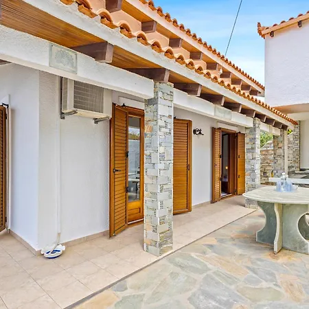 υπέροχη στο μαρμάρι με φανταστική θέα ! Holiday home Kakogkioni